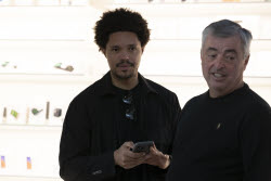 Apple Vision Pro launch in los Angeles