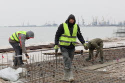 Реконструкция набережной в Мариуполе