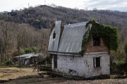 Landslide occurs after heavy rains in Sochi