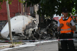 A private plane crashes and catches fire on the outskirts of Buenos Aires