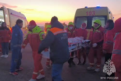 Доставка в Москву пострадавших в авиакатастрофе под Актау