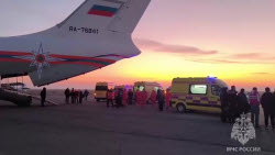 ВИДЕО. Доставка в Москву пострадавших в авиакатастрофе под Актау