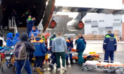 Доставка в Москву пострадавших в авиакатастрофе под Актау