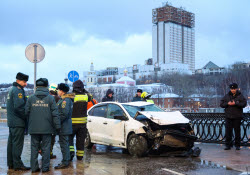 Падение автомобиля в реку в Москве