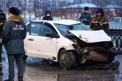 Падение автомобиля в реку в Москве