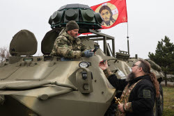 Передача военной техники военнослужащим отряда "Барс" на Запорожском направлении
