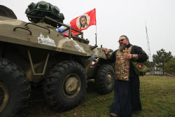 Передача военной техники военнослужащим отряда "Барс" на Запорожском направлении