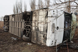 (+ВИДЕО) Последствия ДТП с автобусом в ДНР