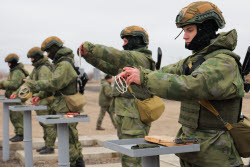 (+ВИДЕО) Подготовка военнослужащих инженерно-саперного соединения в Ростовской области