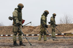 Подготовка военнослужащих инженерно-саперного соединения в Ростовской области