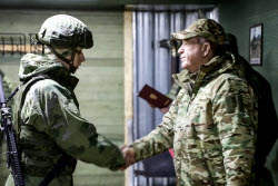 Награждение военнослужащих инженерных войск ВС РФ