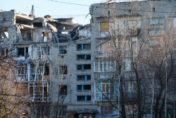 Последствия обстрелов Токмака 