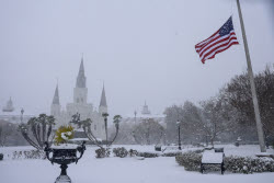 Winter storm causes travel delays and school closures in New Orleans