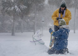 Rare snowstorm hits New Orleans, Louisiana