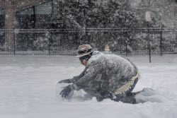 Rare snowstorm hits New Orleans, Louisiana