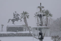 Rare snowstorm hits New Orleans, Louisiana