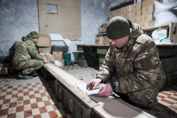 Стрельба агитационными снарядами в зоне СВО