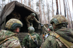 (+ВИДЕО) Российские военнослужащие на краснолиманском направлении СВО
