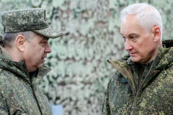 (+ВИДЕО) Инспектирование министром обороны РФ Белоусовым Южной группировки войск