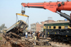 Three coaches of Karachi-bound Shalimar Express derailed in Lahore