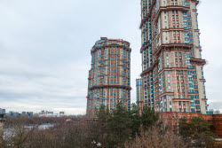 Explosion rocks Alyye Parusa residential complex in Moscow