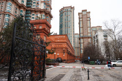 Explosion rocks Alyye Parusa residential complex in Moscow