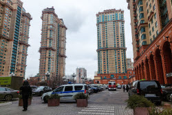 Explosion rocks Alyye Parusa residential complex in Moscow