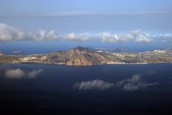 Wave of seismic activity in Santorini