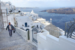 Wave of seismic activity recorded near the Greek island of Santorini