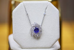 Коллекция инвестиционных бриллиантов Alrosa Diamond Exclusive в Екатеринбурге