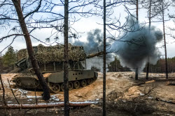 (+VIDEO) Msta-S self-propelled howitzer employed in special military operation