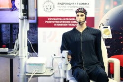 Форум "Робототехника, интеллект машин и механизмов" в Москве