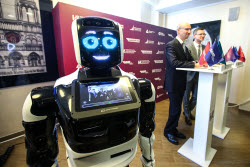 Форум "Робототехника, интеллект машин и механизмов" в Москве