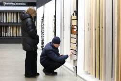 Работа магазина строительных материалов "Петрович" в Московской области