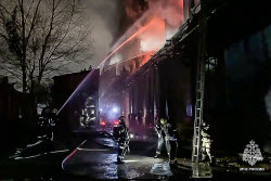 (+VIDEO) Fire in eastern Moscow