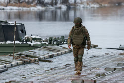 Russian servicemen build pontoon bridges in Kursk Region