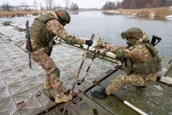 Russian servicemen build pontoon bridges in Kursk Region
