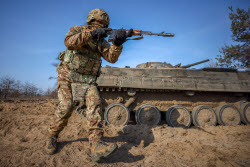 Russian assault teams undergo training in Lugansk People's Republic