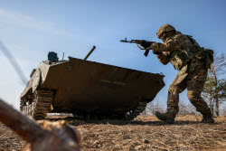 Russian assault teams undergo training in Lugansk People's Republic