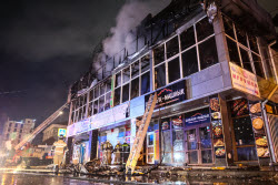 Пожар на центральном рынке в Симферополе