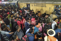 At least 18 dead after stampede at New Delhi Railway Station