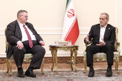 Russia's Deputy PM Overchuk on working visit to Iran