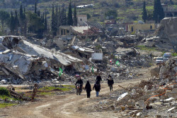 Israeli troops partially withdraw from southern Lebanon