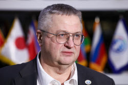 Russia's Deputy PM Overchuk on working visit to Iran