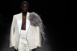 Mans - Runway - Mercedes Benz Fashion Week Madrid FW 25/26