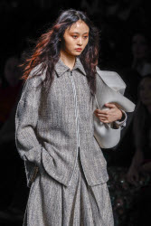 Simorra - Runway - Mercedes Benz Fashion Week Madrid FW 25/26