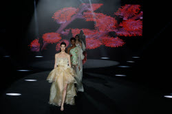 Hannibal Laguna - Runway - Mercedes Benz Fashion Week Madrid FW 25/26