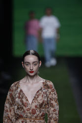 Ynes Suelves - Runway - Mercedes Benz Fashion Week Madrid FW 25/26