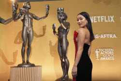 31st Annual SAG Awards - Red Carpet.