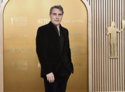 31st Annual SAG Awards - Arrivals.